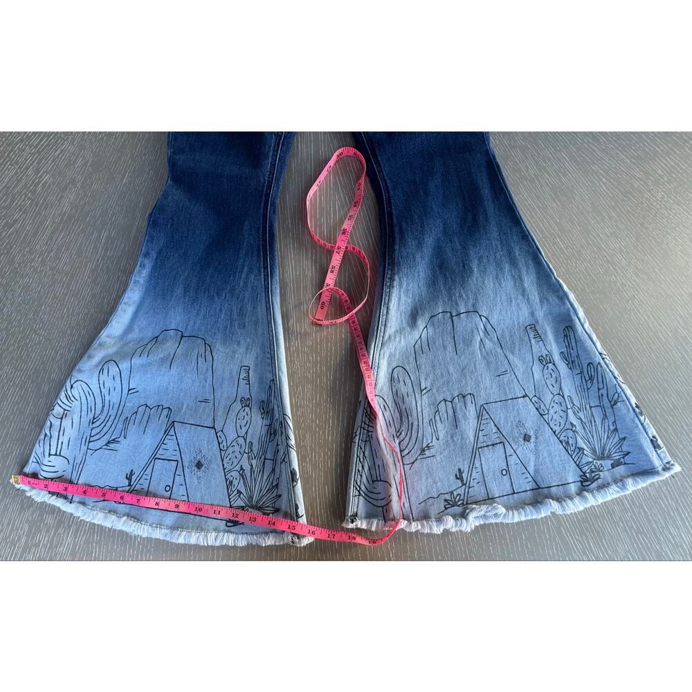Rock & Roll Denim Women's Bargain Button Bell Desert Scene Flare Jeans 28x30 - Picture 7 of 7
